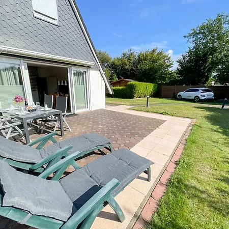Kampweg 15 *